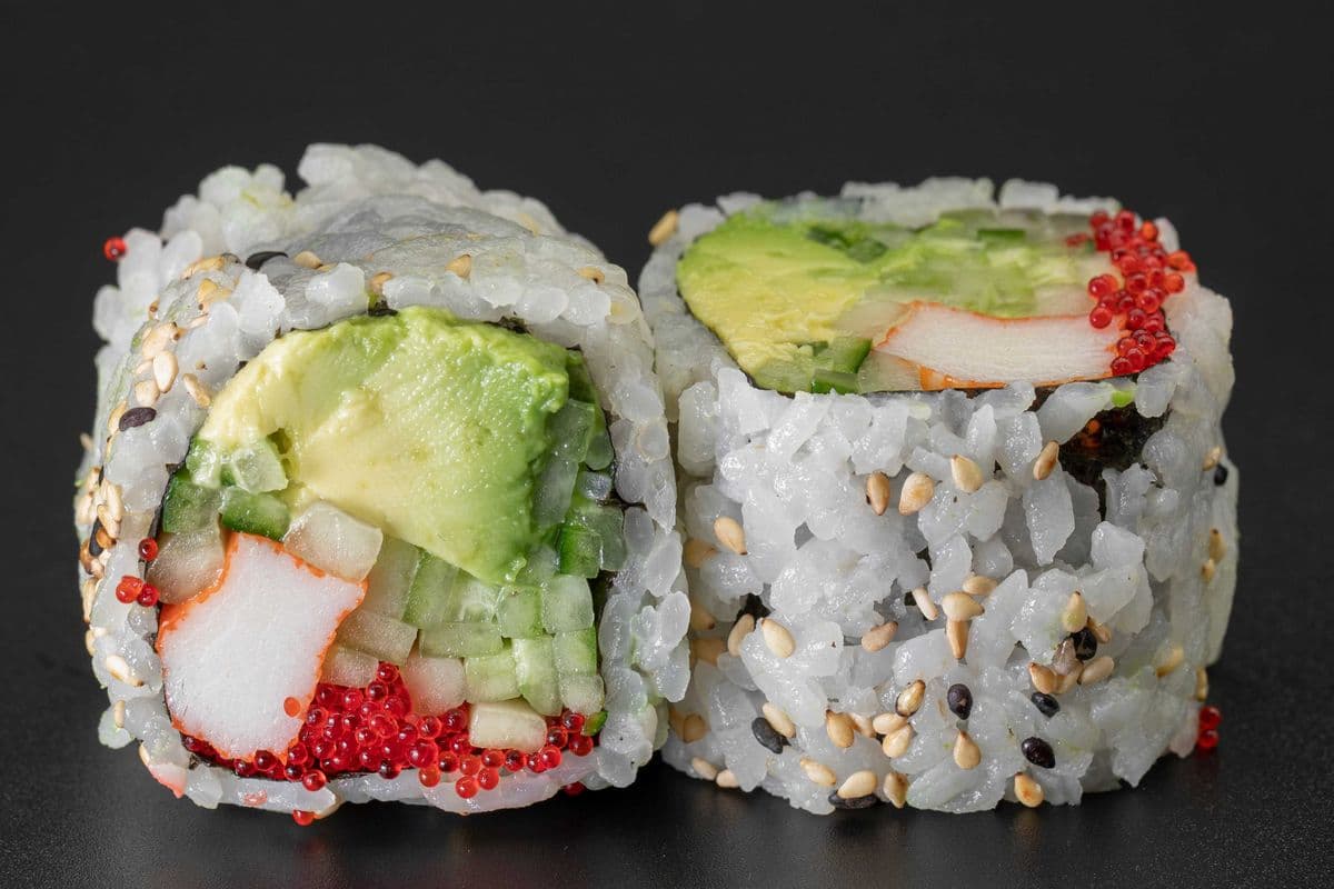 137. California Roll (6 pcs)
