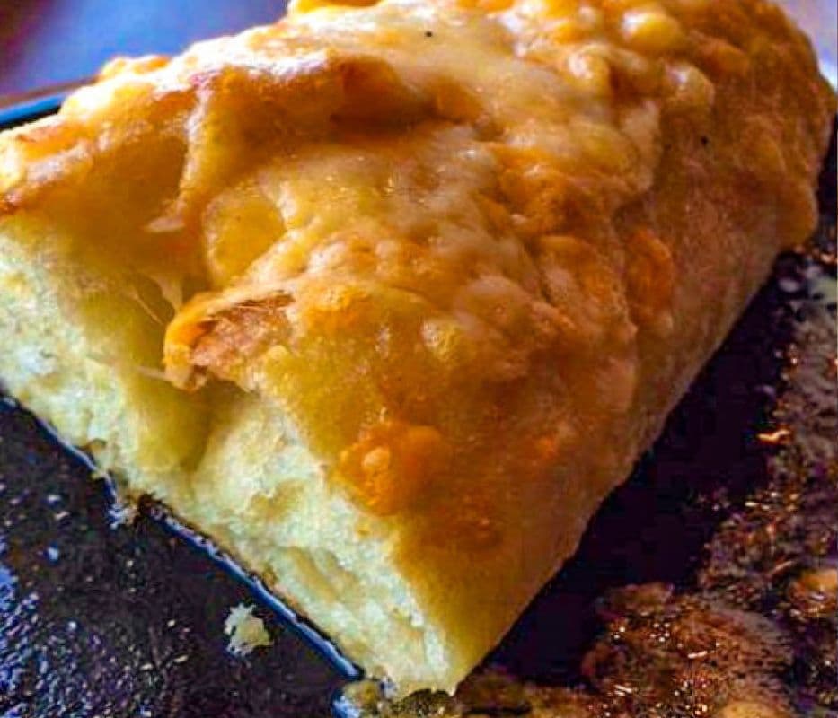 Garlic Cheese Pan Bread