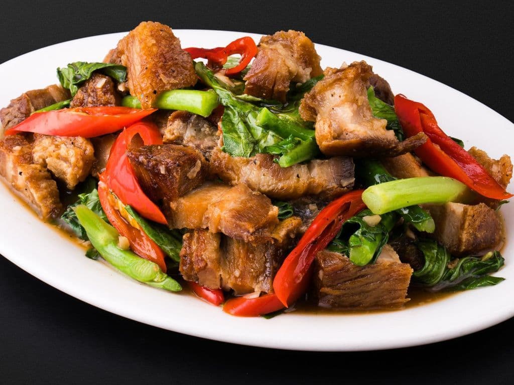 M10 Thai Chili Crispy Pork w/ Rice (Katnam Moo Krop)