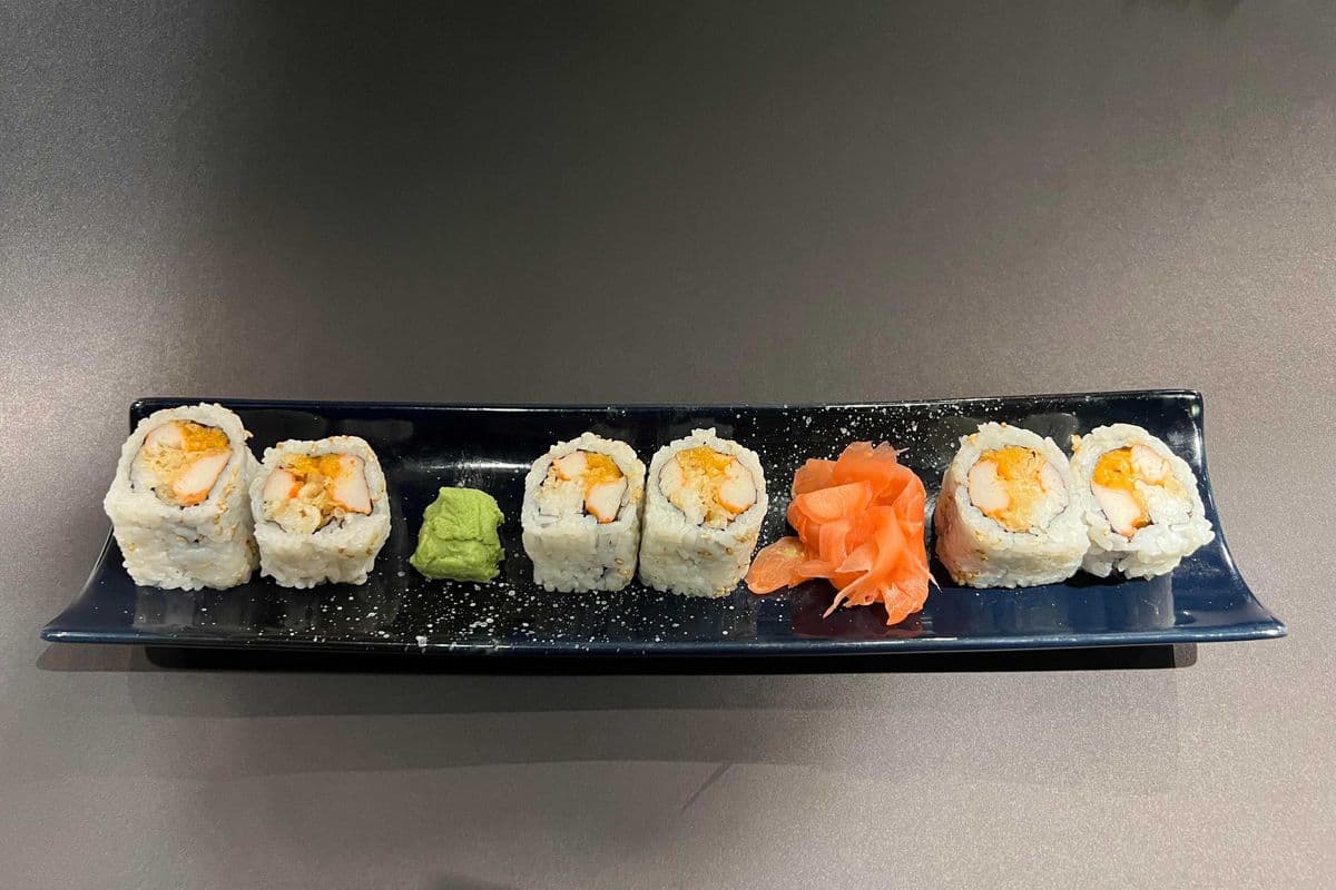 Spicy Crispy Crab Meat Roll (6 pcs)