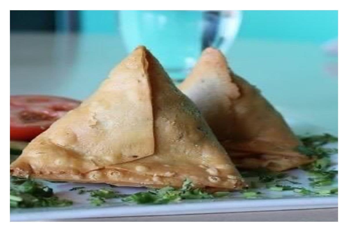 Veg Samosa (2 pcs)