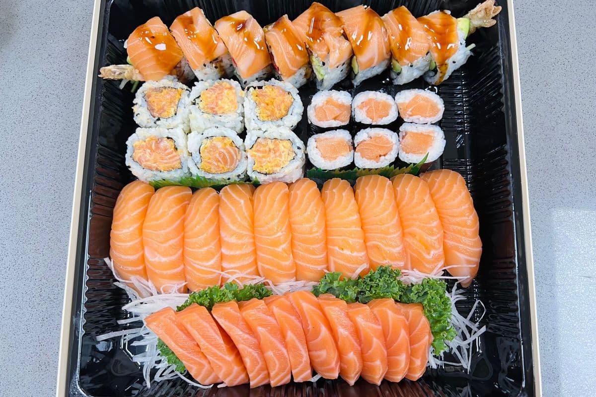 Party Tray H (40 pcs) Salmon Lover Tray