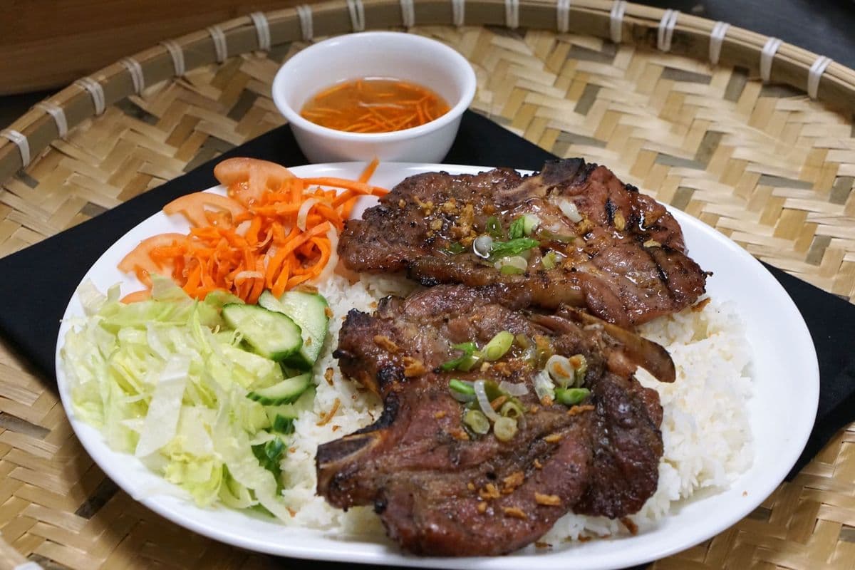 37. With BBQ Pork Chop - Com Suon Nuong