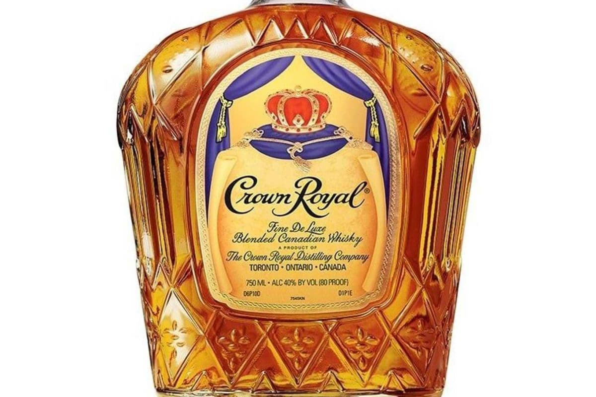Crown Royal (1 x 750 ml Bottle)