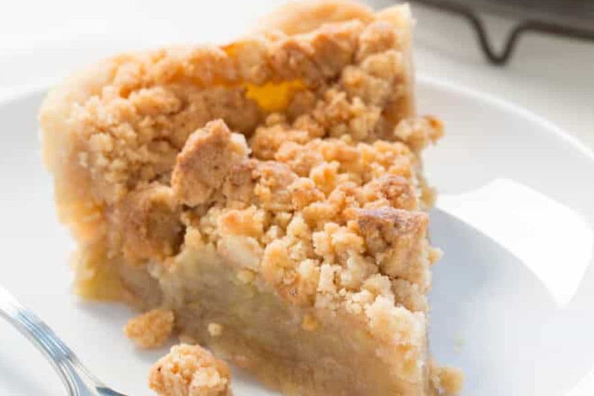 Apple Crumble Pie