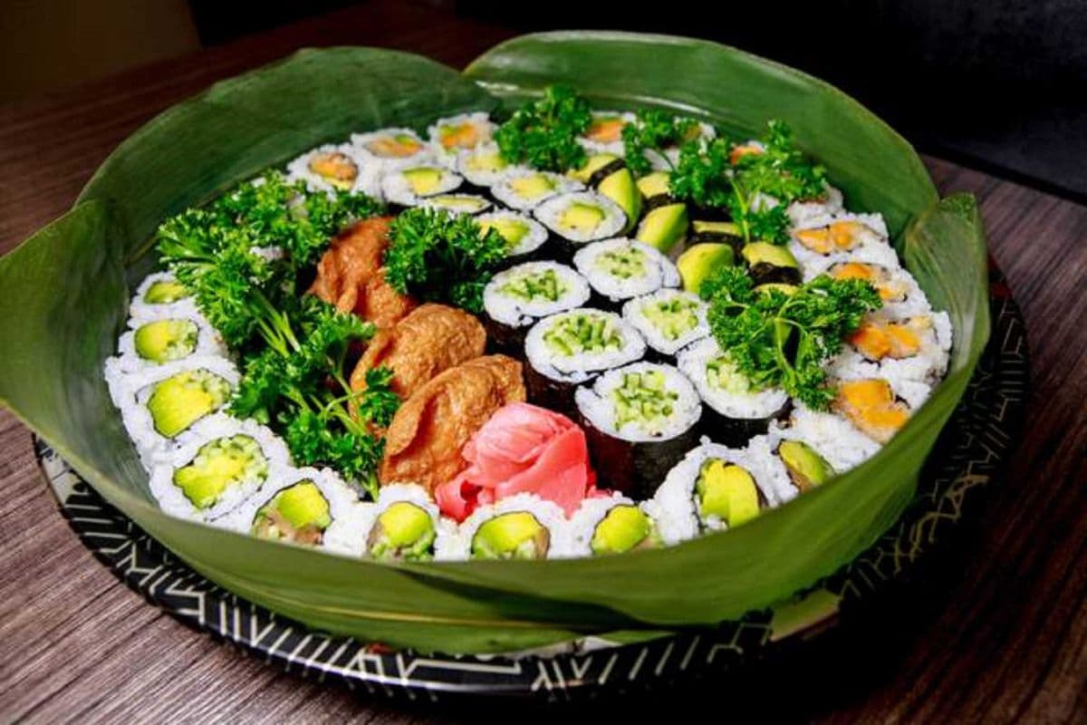 Vegetarian Party Tray (44 pcs)