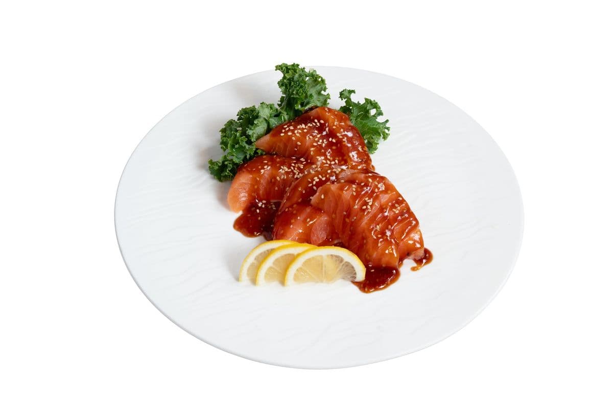 Spicy Salmon Sashimi (7 pcs)