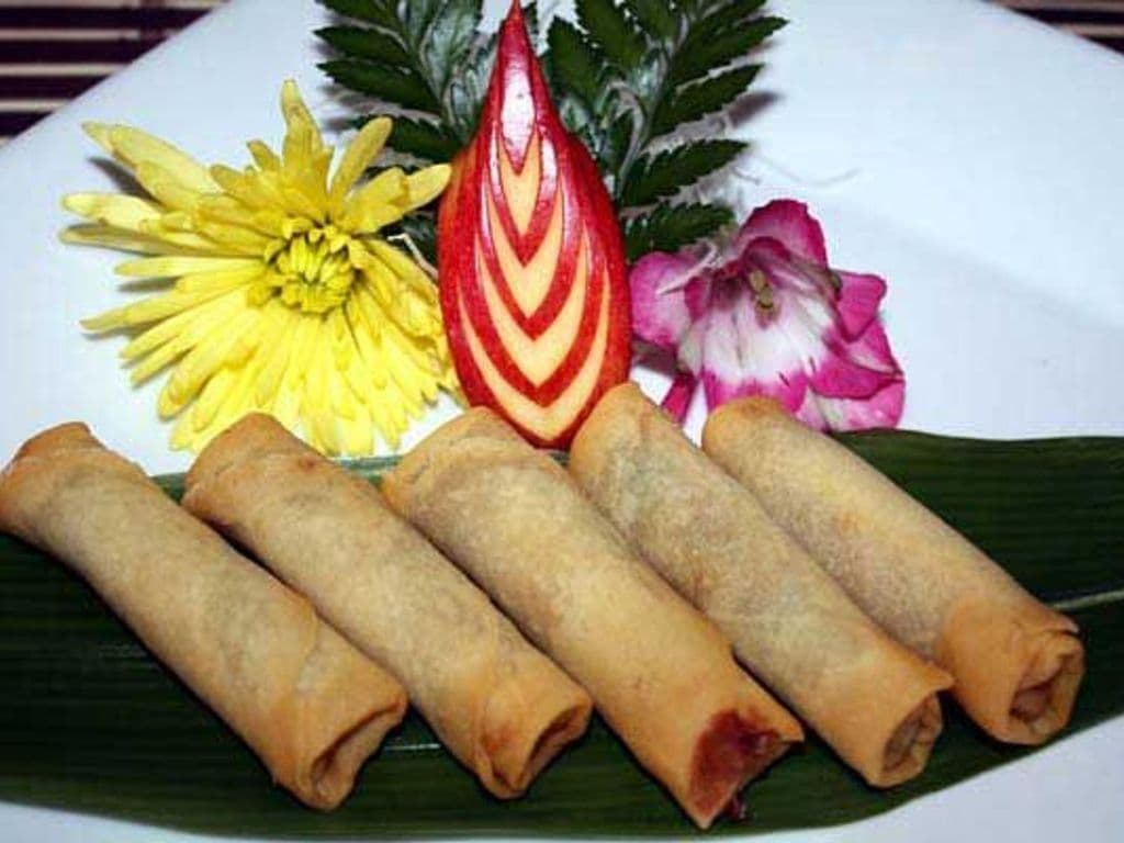 10. Deep Fried Spring Rolls (8pcs)