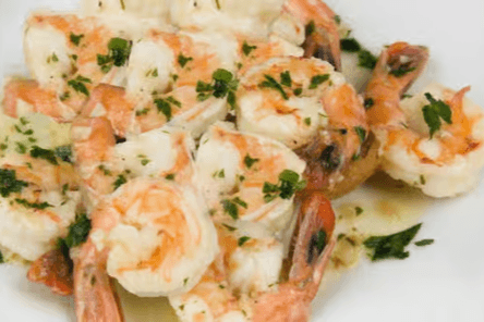 10 Crevettes sautées à l'ail / 10 Butter and Garlic Shrimps