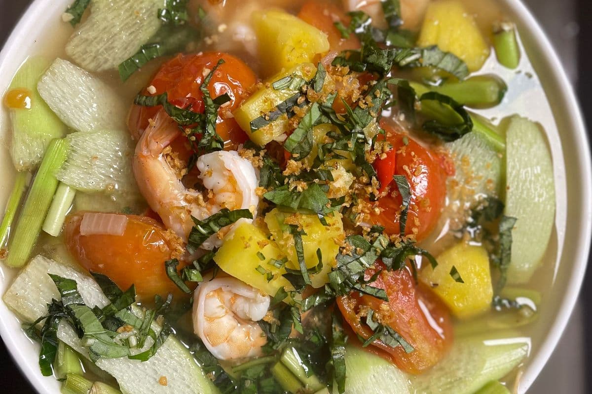 18. Hot and Sour Fish Soup - Canh Chua Cá Bông Lau