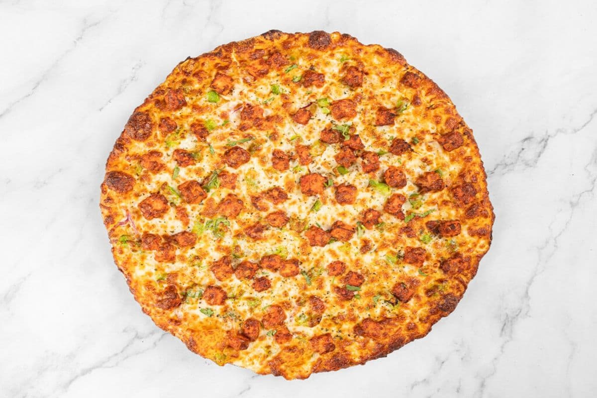 Tandoori Paneer Pizza