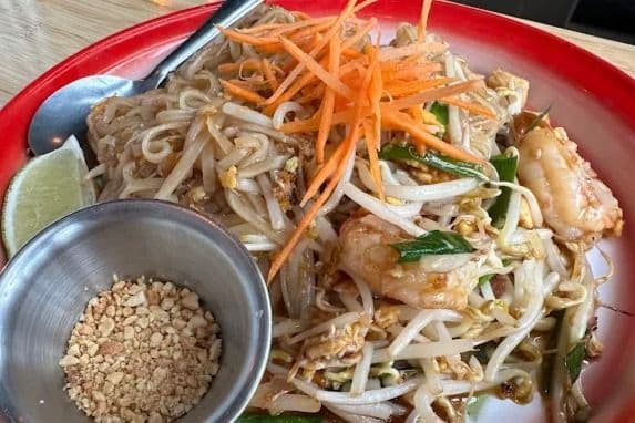 R1 Pad Thai Noodle