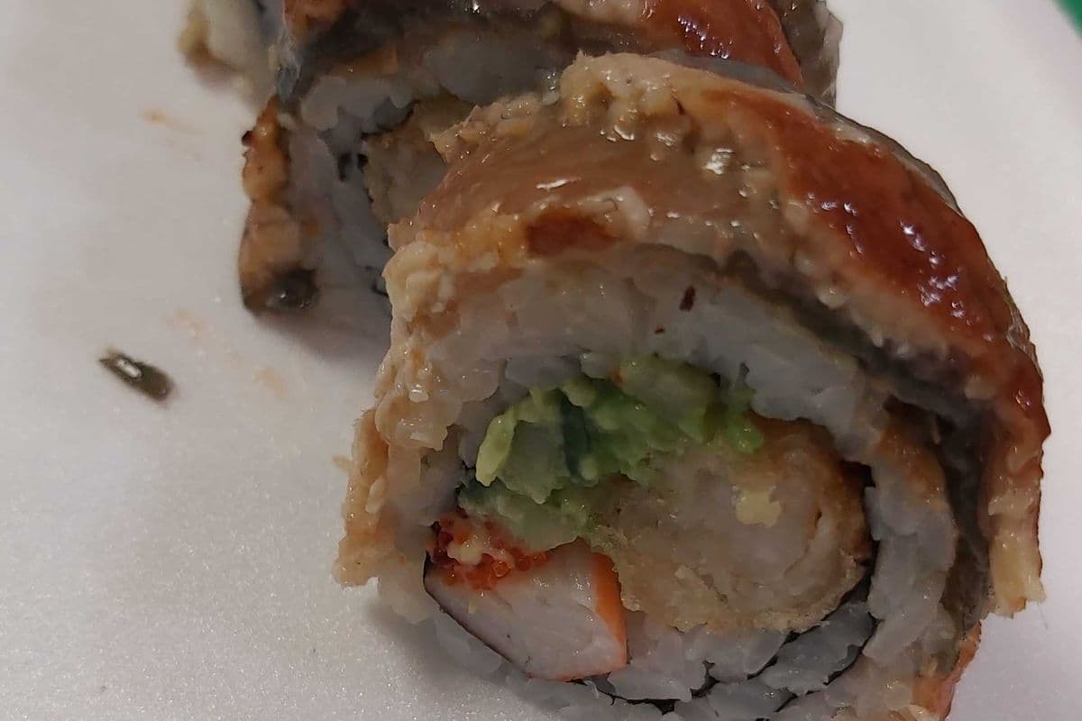 30.Black Dragon Roll 5pcs (250 Cal)