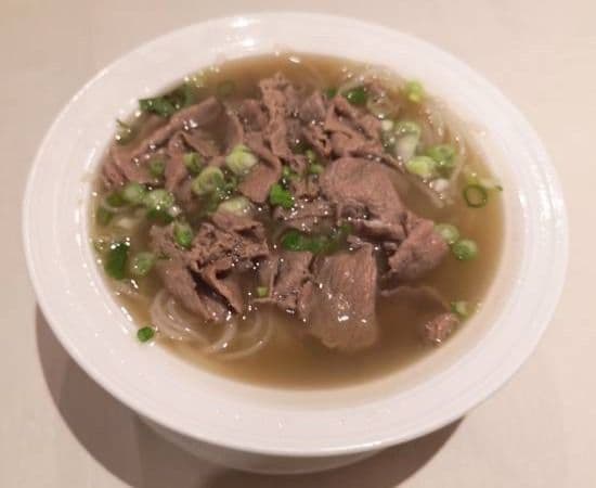 8. Soupe tonkinoise (poulet, légume) / Tonkinese Soup (chicken, vegetable) / 杂菜鸡粉