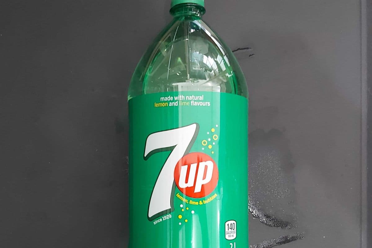 7 Up 2L