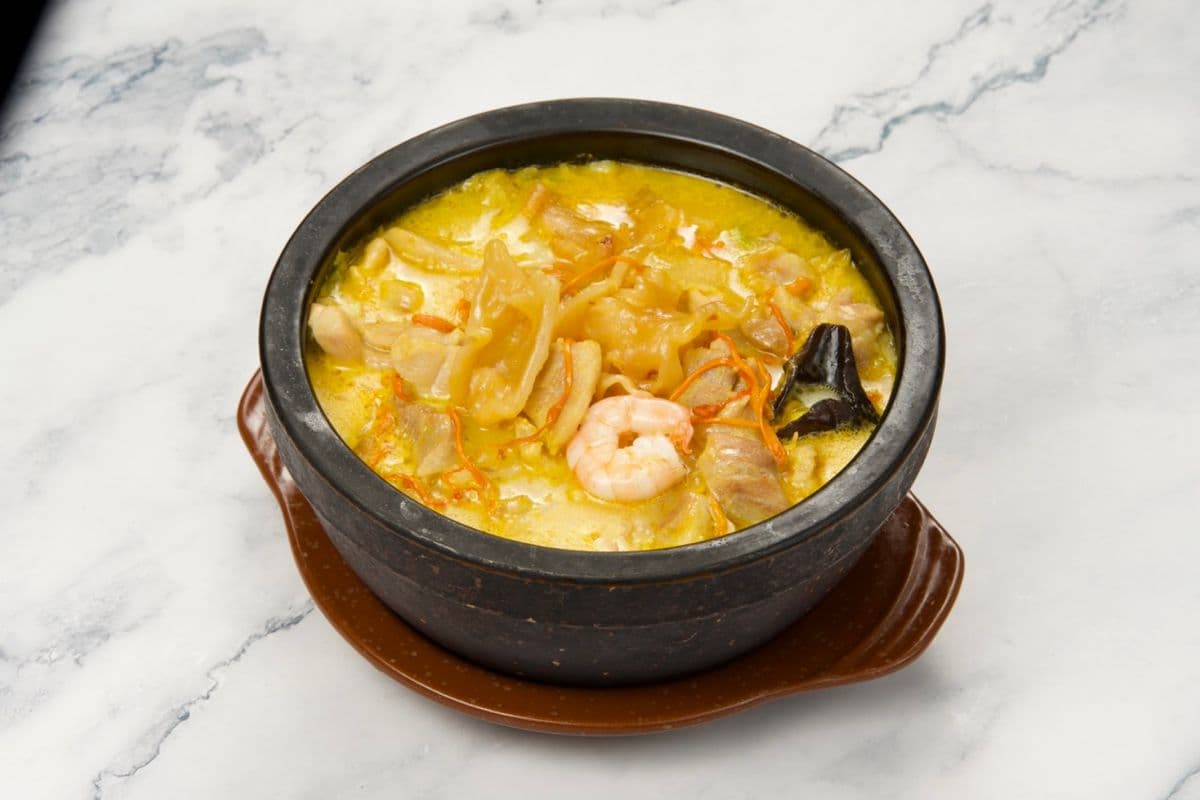 Fish Maw Chicken Rice Noodle / 花胶鸡米线