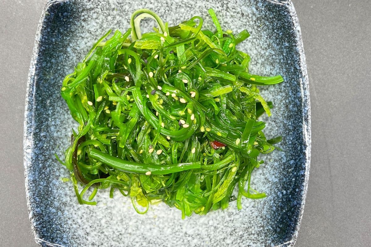 S01. Seaweed Salad