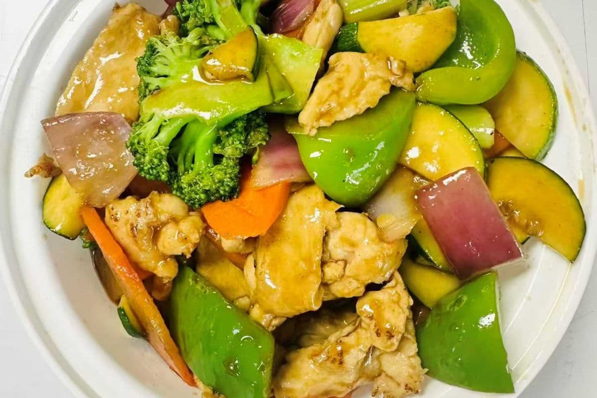 Orange Cashew Nut Chicken (Kai Himaparn)