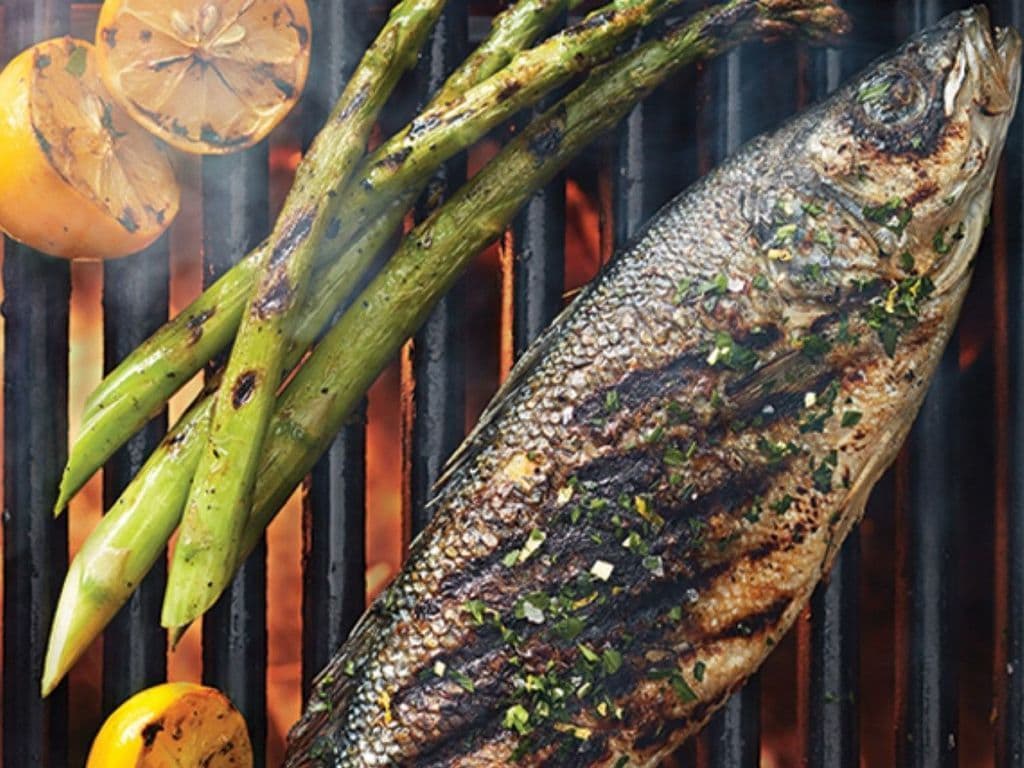 Plat Loup de Mer Grillé / Grilled Sea Bass
