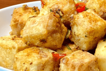 Deep-Fried Tofu (Spicy) (sml) 椒盐豆腐(小)