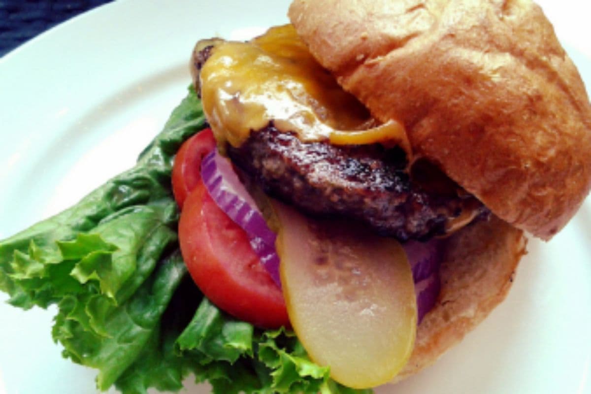 All Canadian Banquet Burger