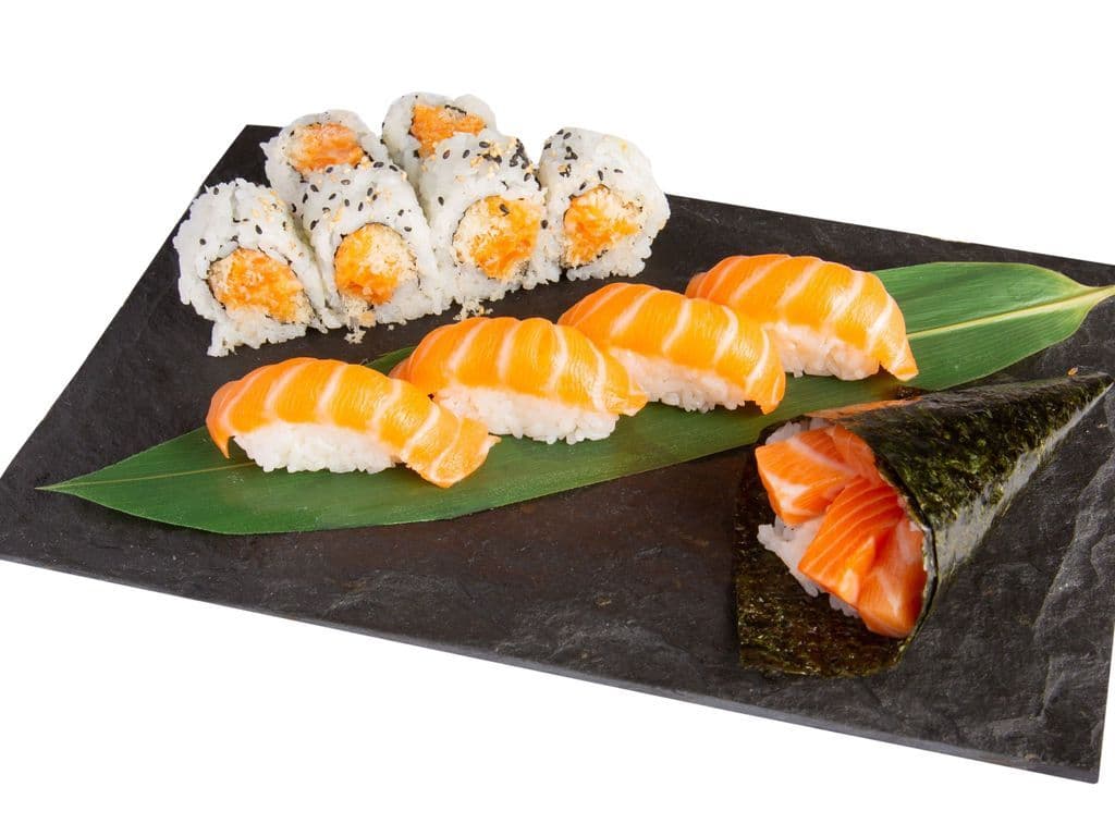 C10 Salmon Set (11 pcs)