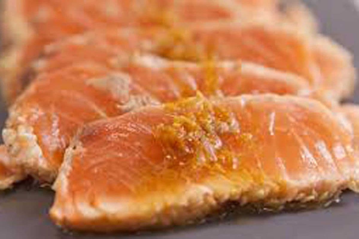 Salmon Tataki (12 pcs)