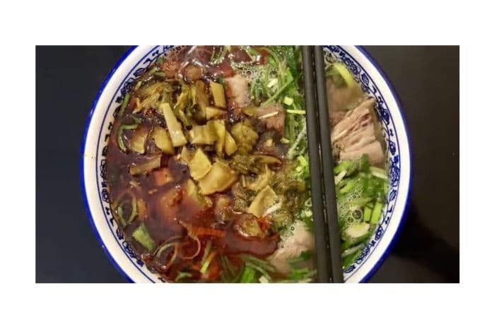 8. Stir-Fried Noodles with Beef and Vegetables