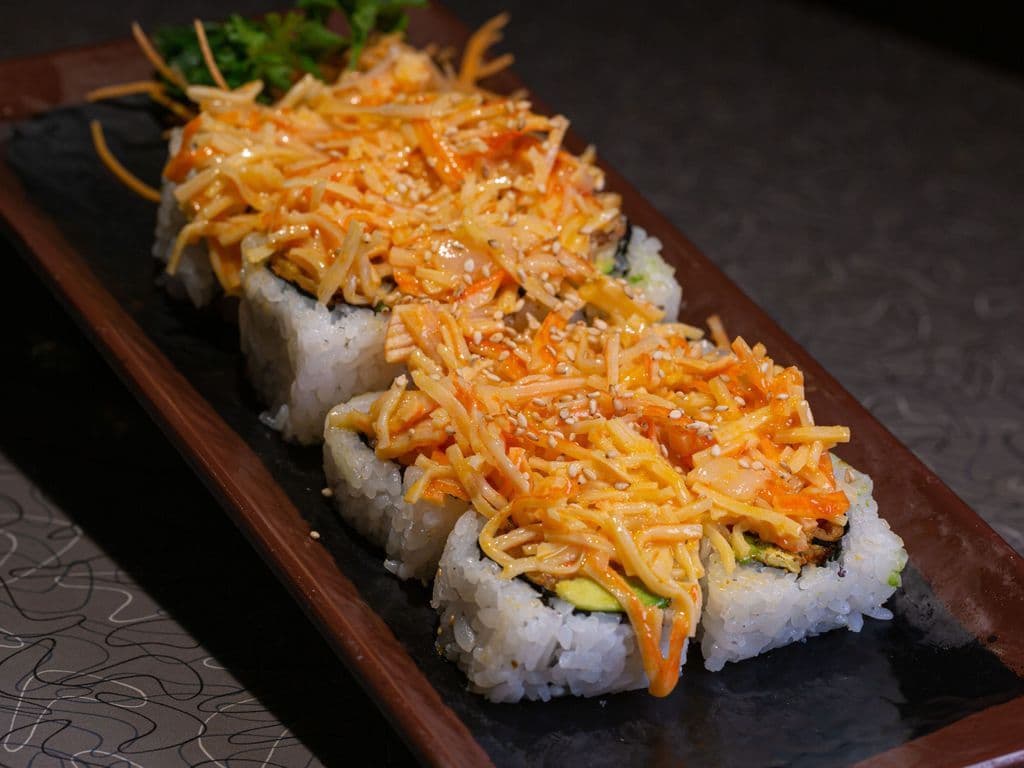 Volcano Roll (8pcs)