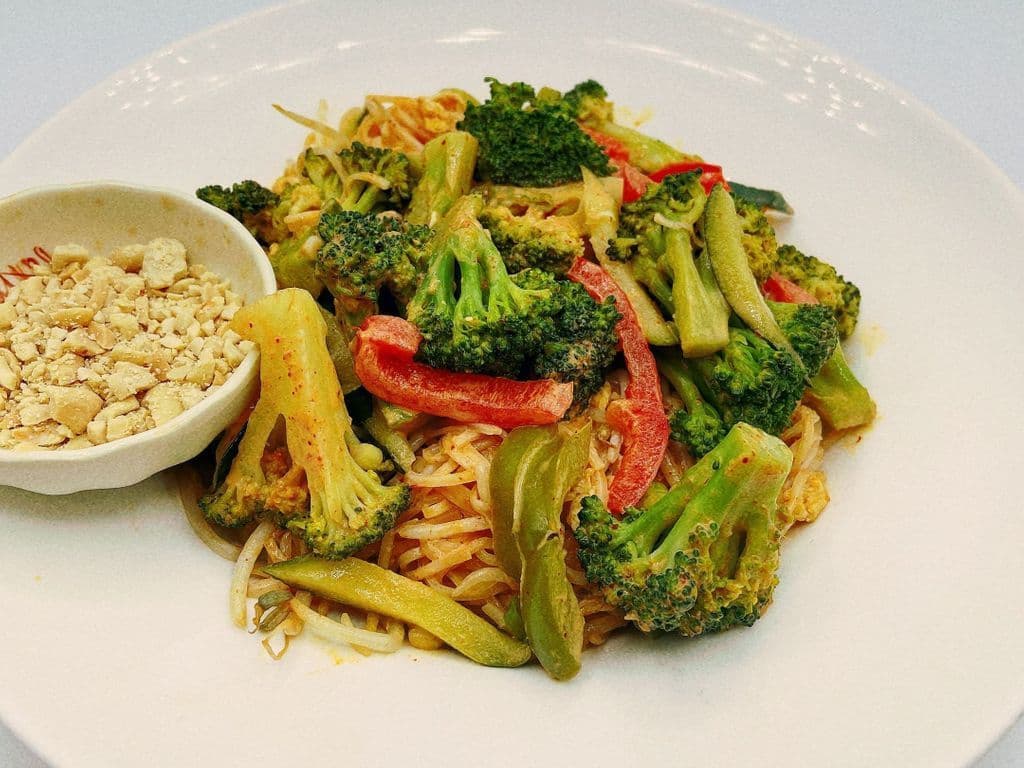 Veg Curry Pad Thai 