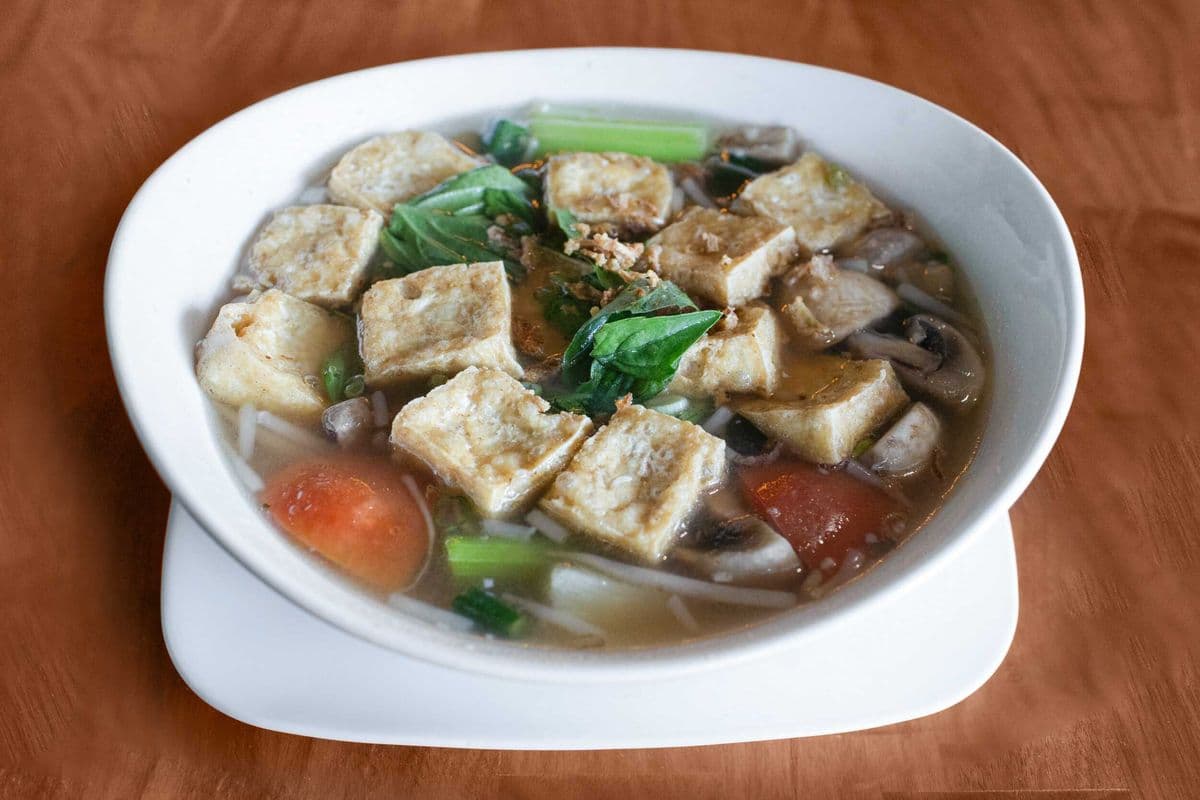 H. King Soup with Tofu (Canh Chua)