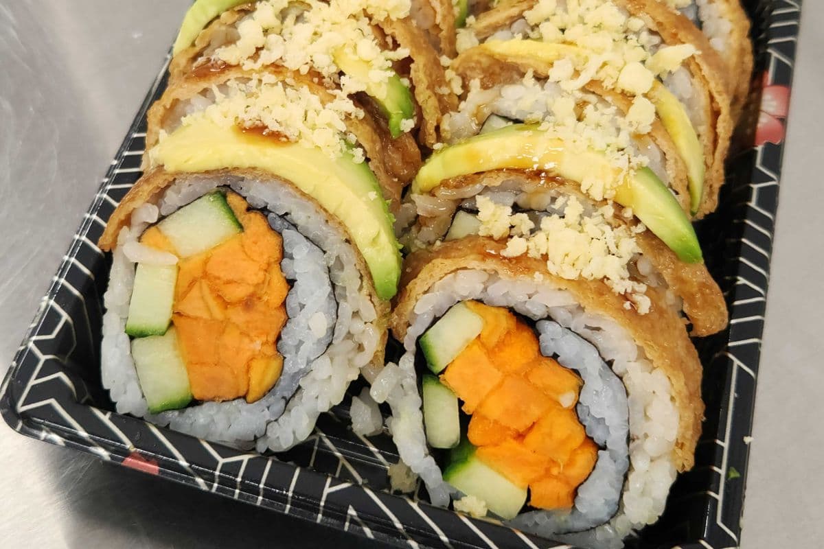 B1. Veggie Dragon Roll (12pcs)