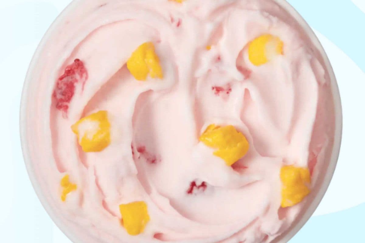 Dessert BlizzardMD Mochi à saveur de fraise et mangue/Strawberry-Mango flavoured Mochi Blizzard