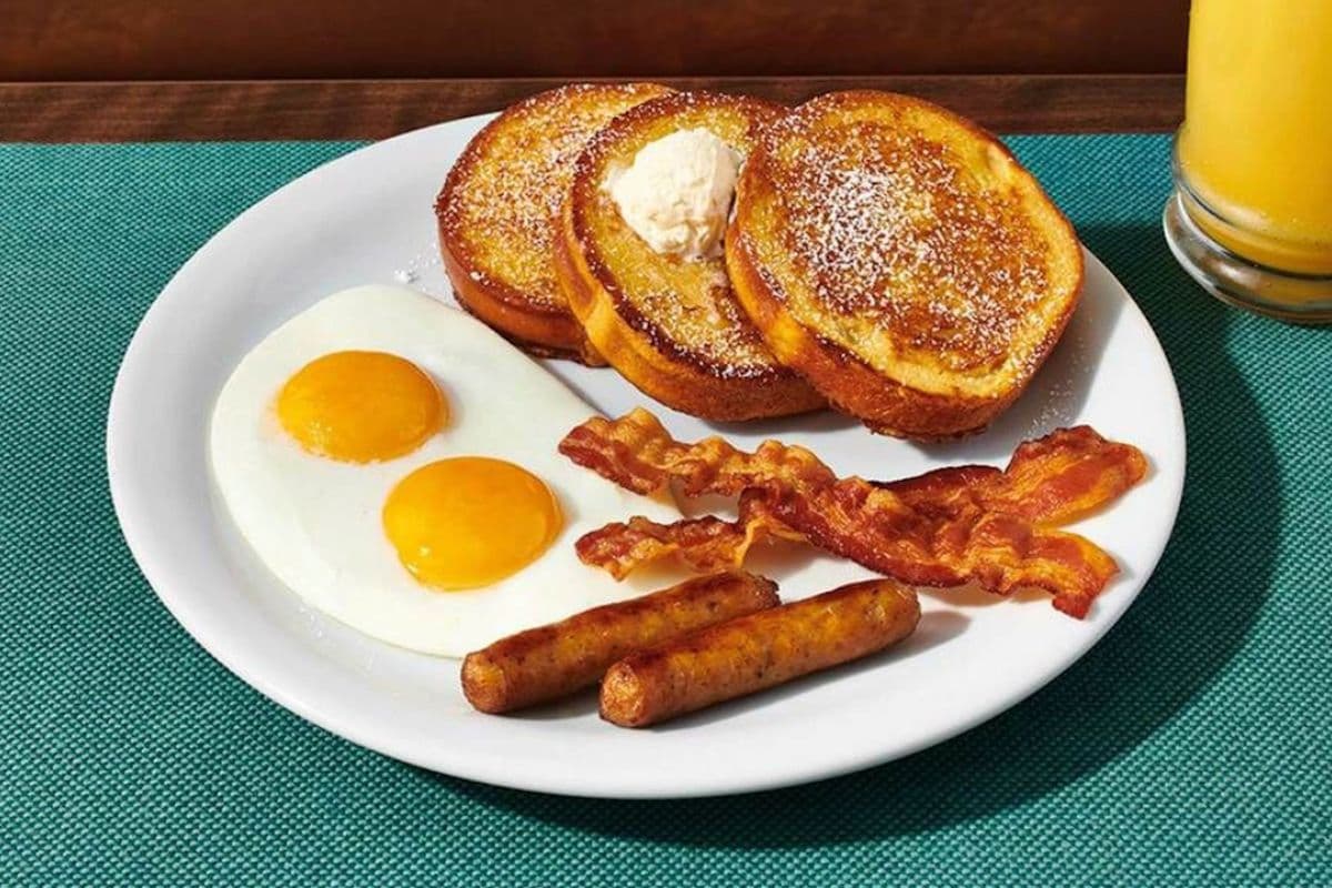 FRENCH TOAST SLAM (860 Cal)