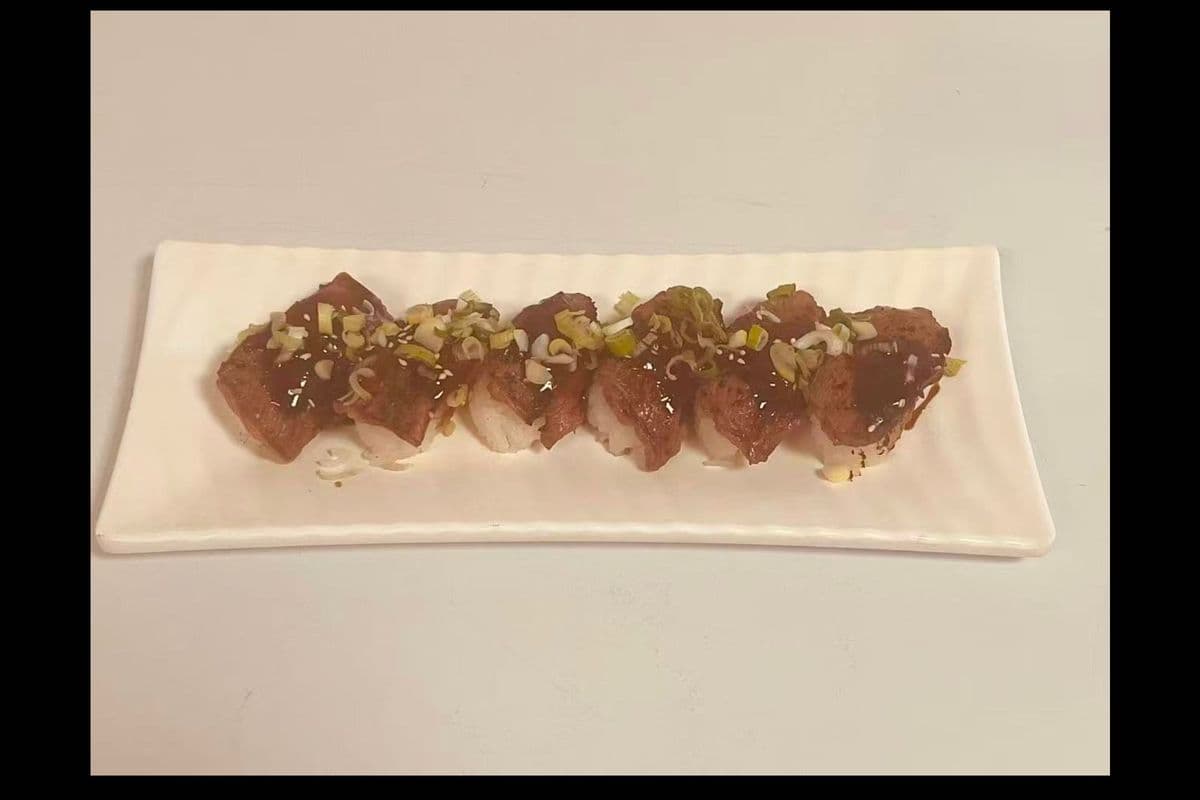 T7 Torched Beef Sushi