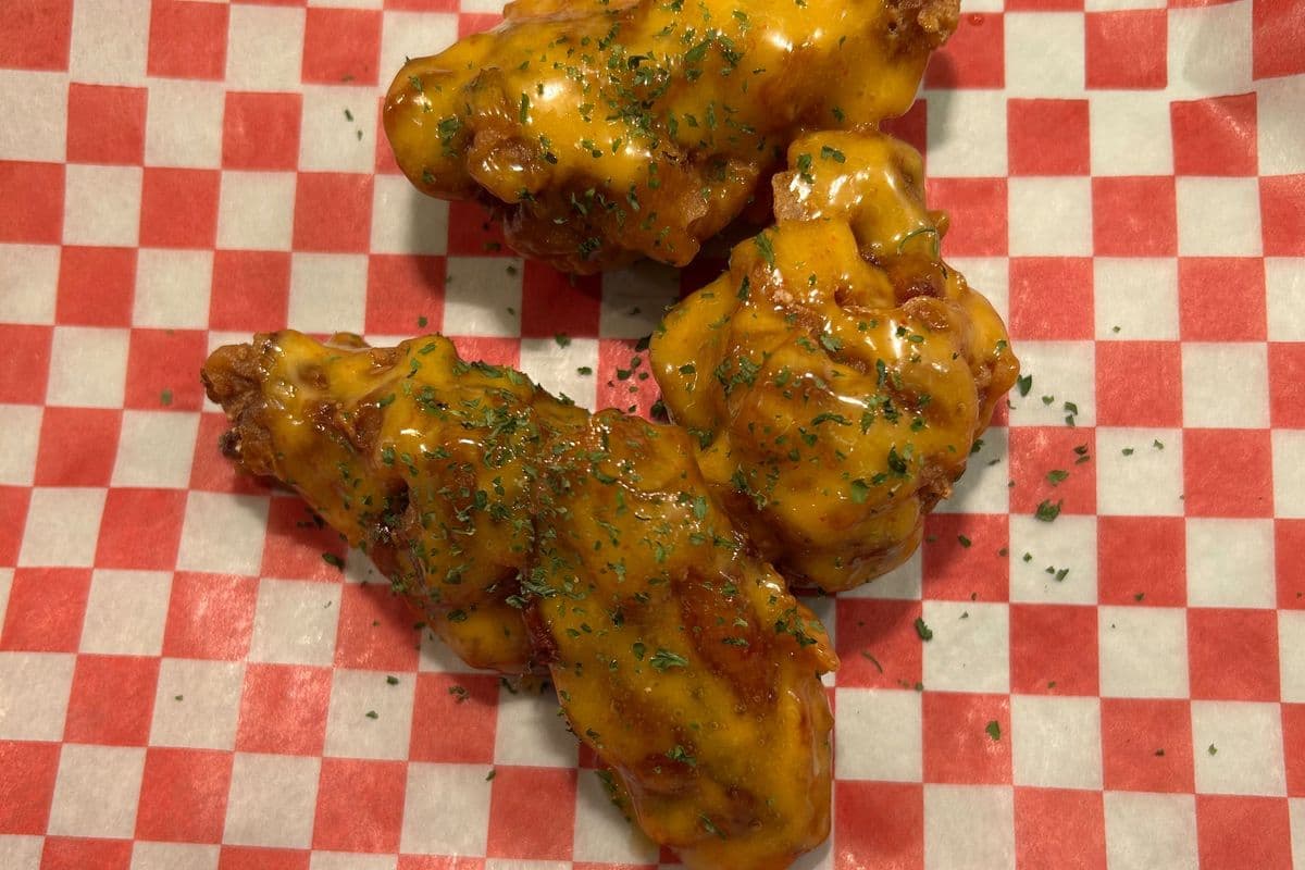 016.Spicy Mayo Chicken Wings