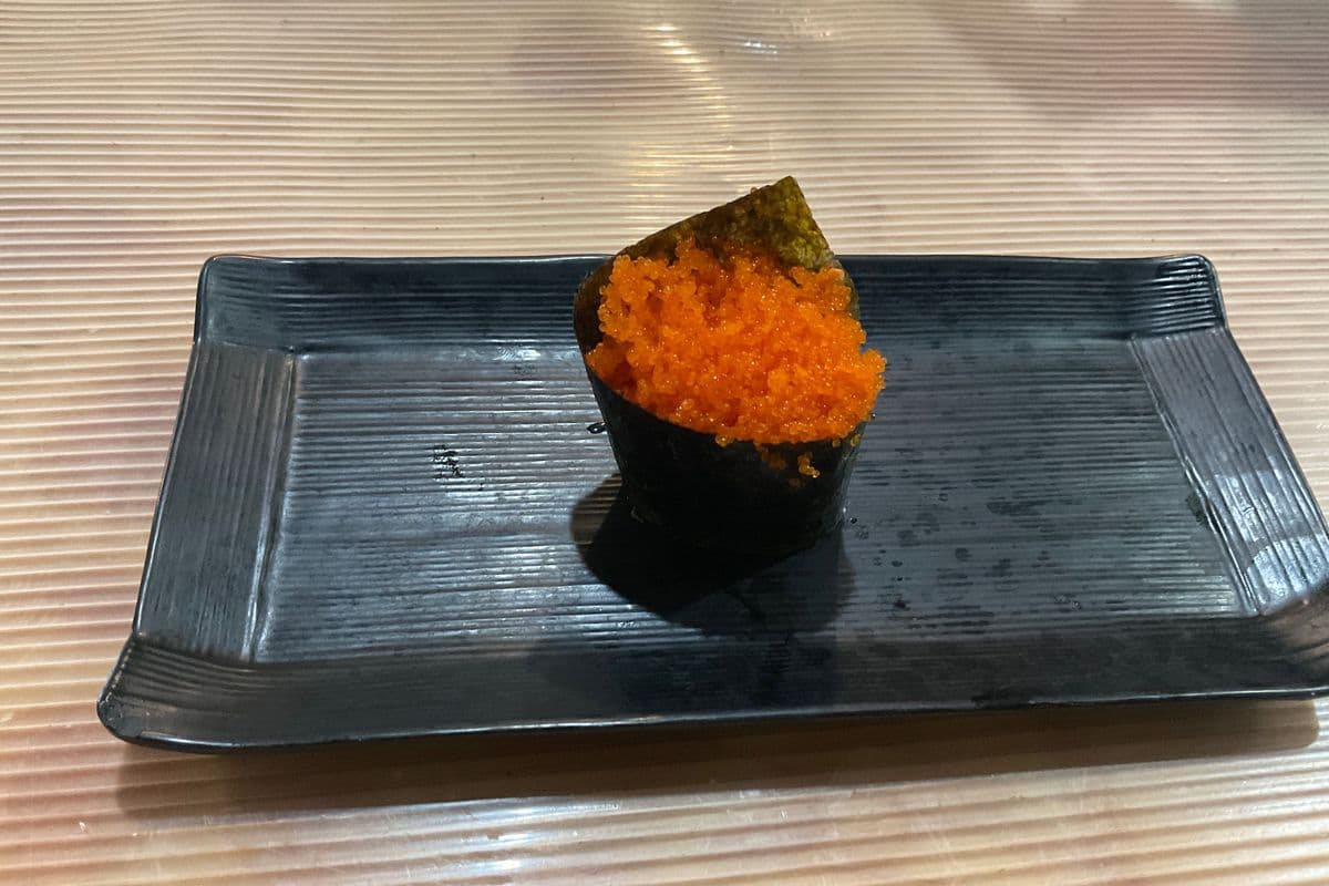 Flying Fish Roe Sushi (1 pc)