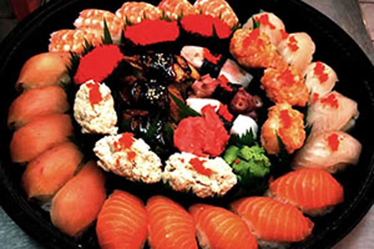 Nigiri Sushi Tray 4 (32 pcs Raw)