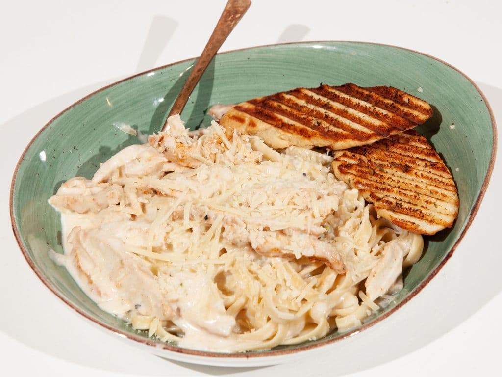 Fettuccine Alfredo