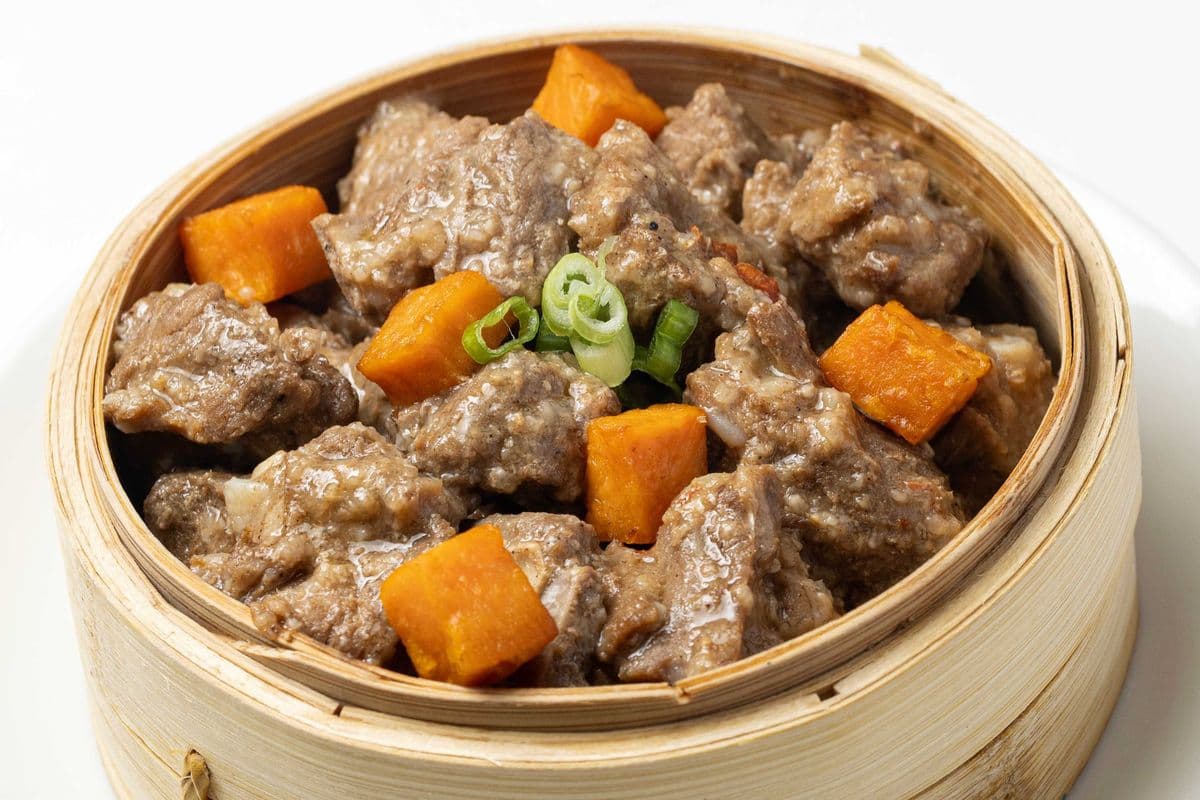 107. Sparerib Bites in Rice Powder
