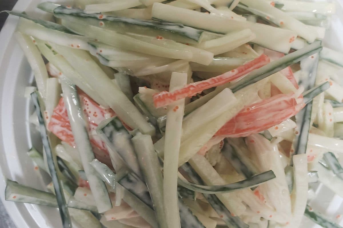 F2. Kani Salad