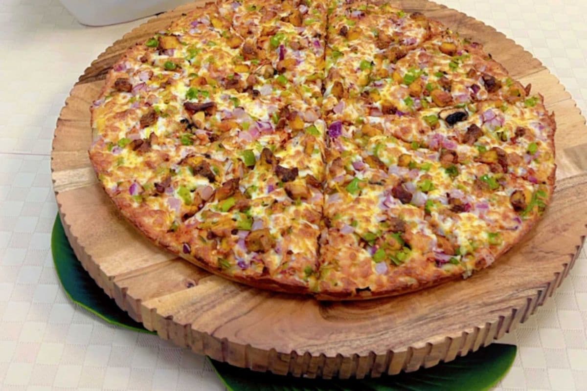 Butter Chicken Pizza