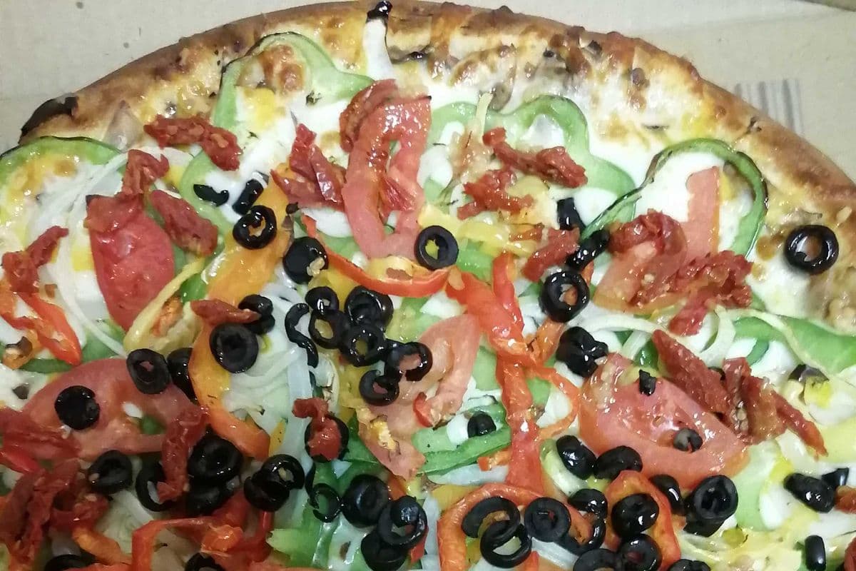 14" Pizza légumes du jardin - fort / 14" Garden Veggie Pizza