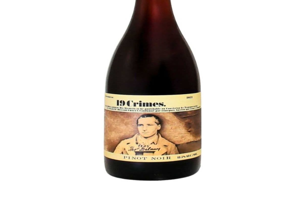 19 CRIMES PINOT NOIR-750ML (1 x 750 ML )