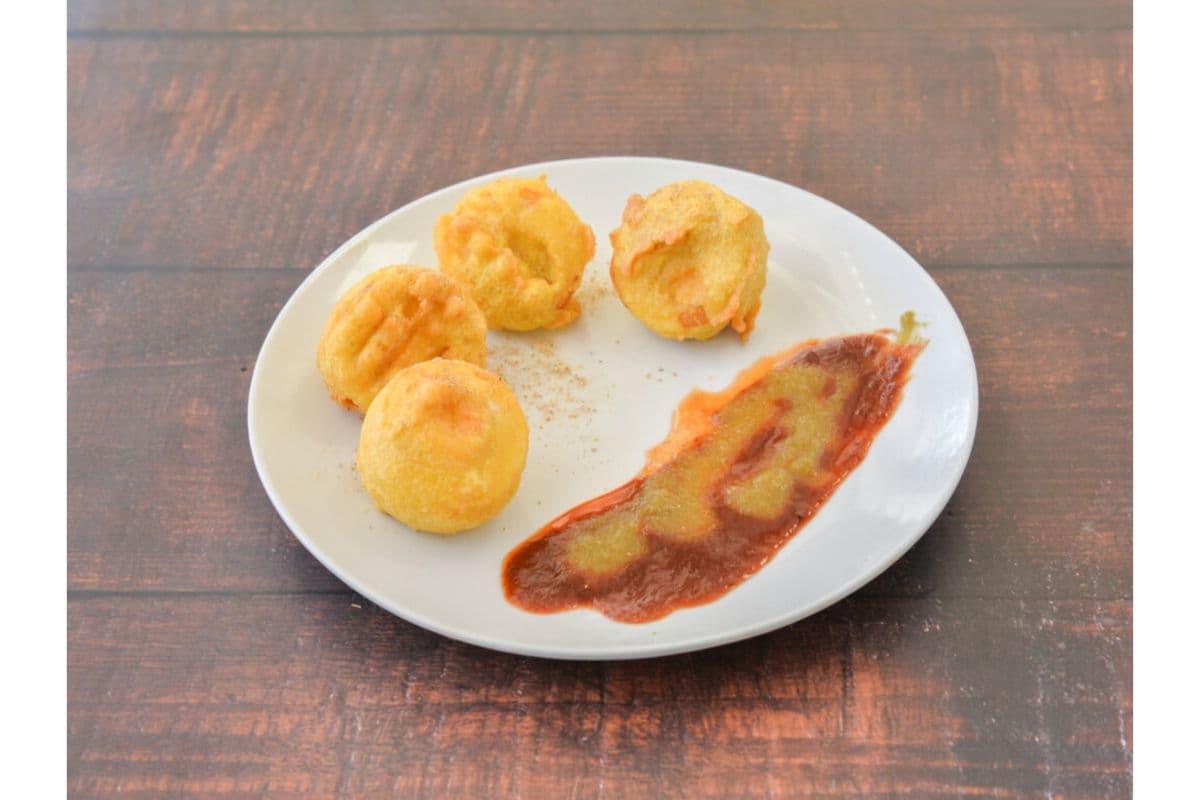 Egg Pakora ( 8 Pcs.)