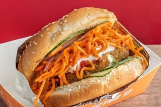 Signature - Chicken Noodle Burger