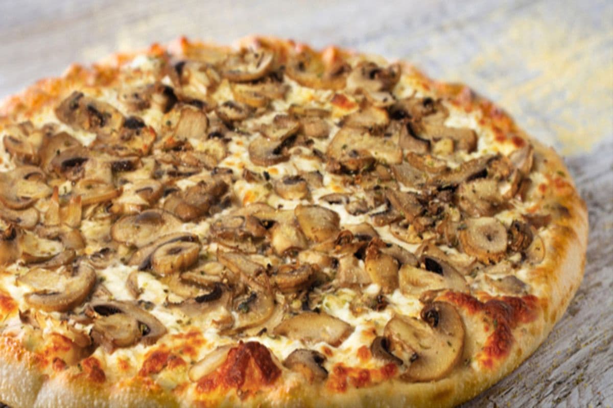 Medium Double Truffle Pizza - Vegetarian