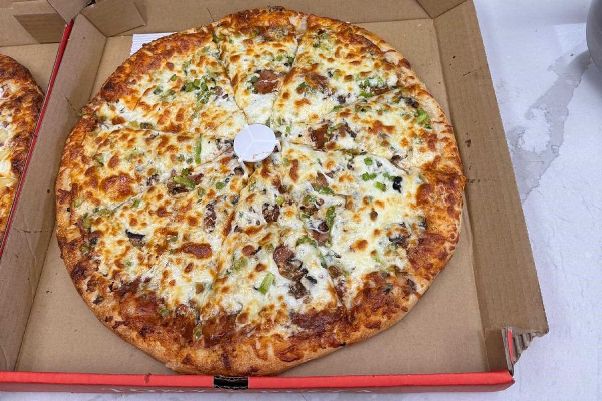 12" Medium Combination Pizza