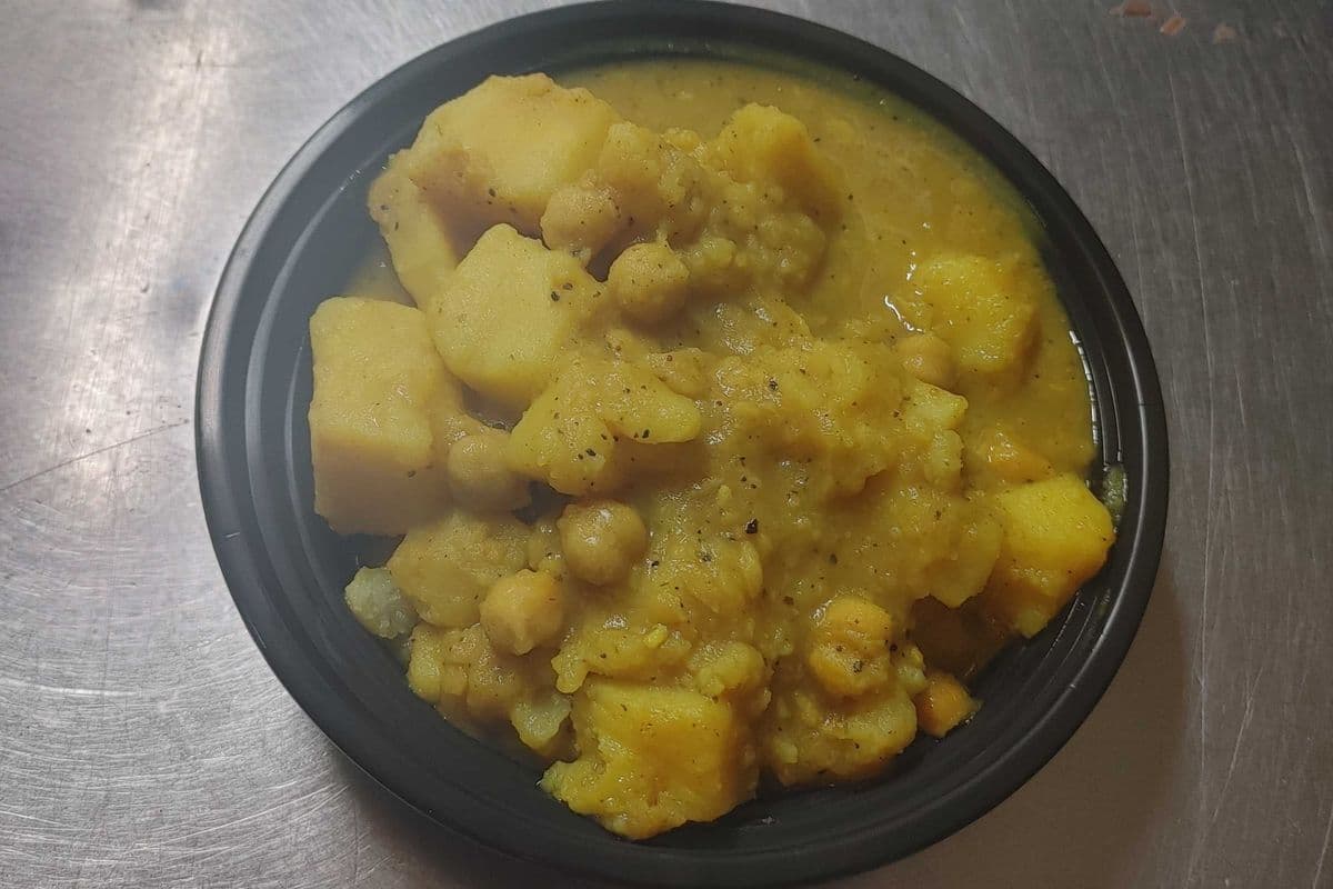 Curry Potatoes and Channa Portion - Vegetarian
