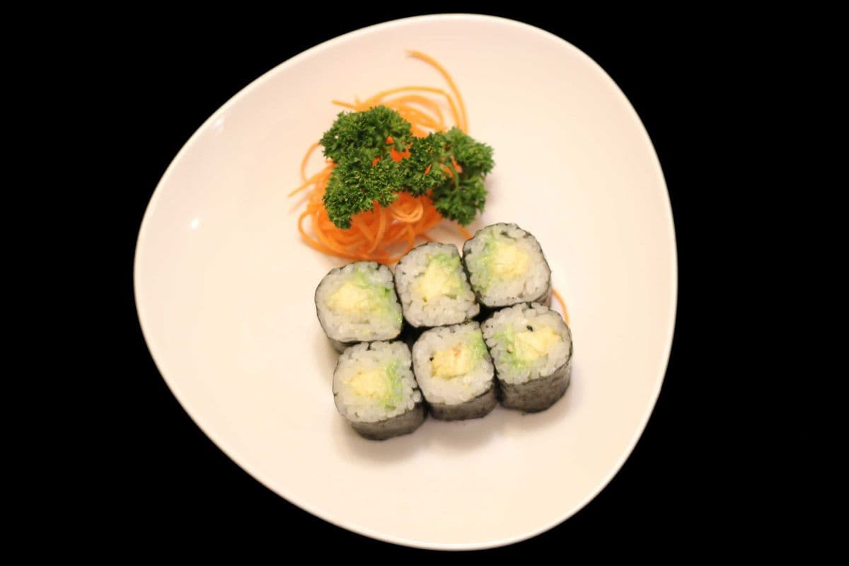 11. Avocado Roll (6 pcs)